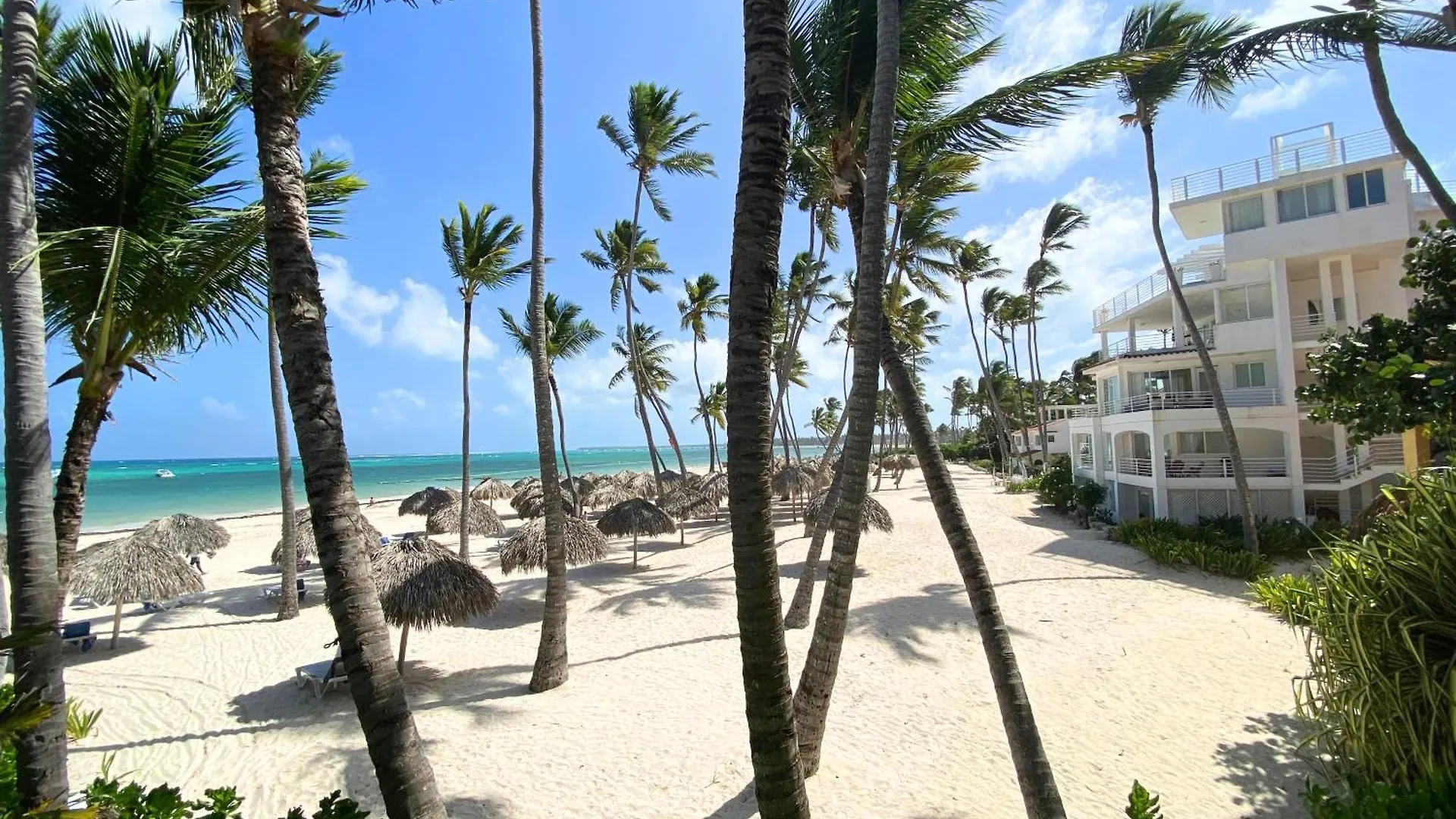 Caraibo Suites Rooftop Pool & Beach Club Punta Cana