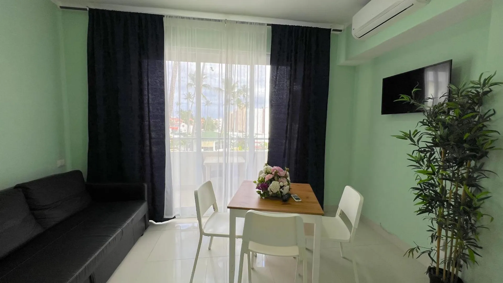 Caraibo Suites Rooftop Pool & Beach Club Punta Cana Hotel